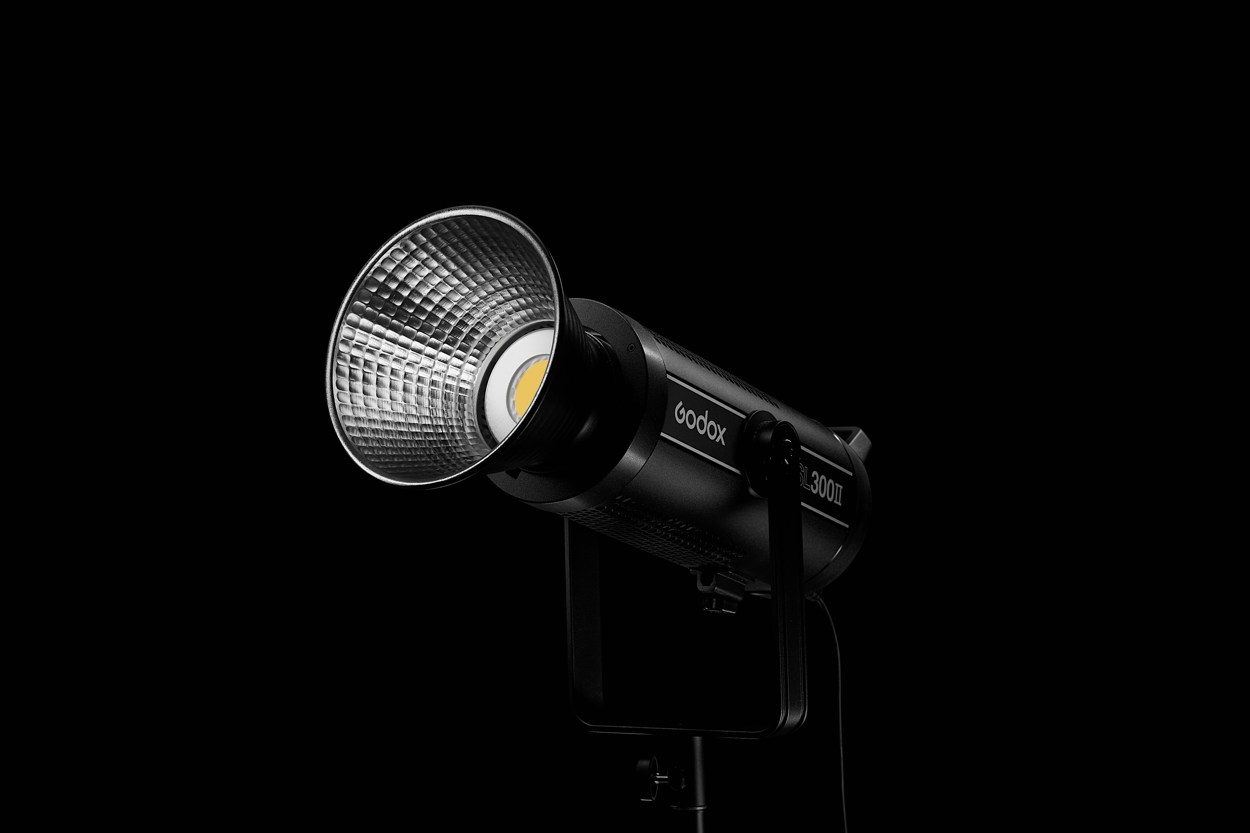 godox-SL300III-led-light-fresnel-newproduct